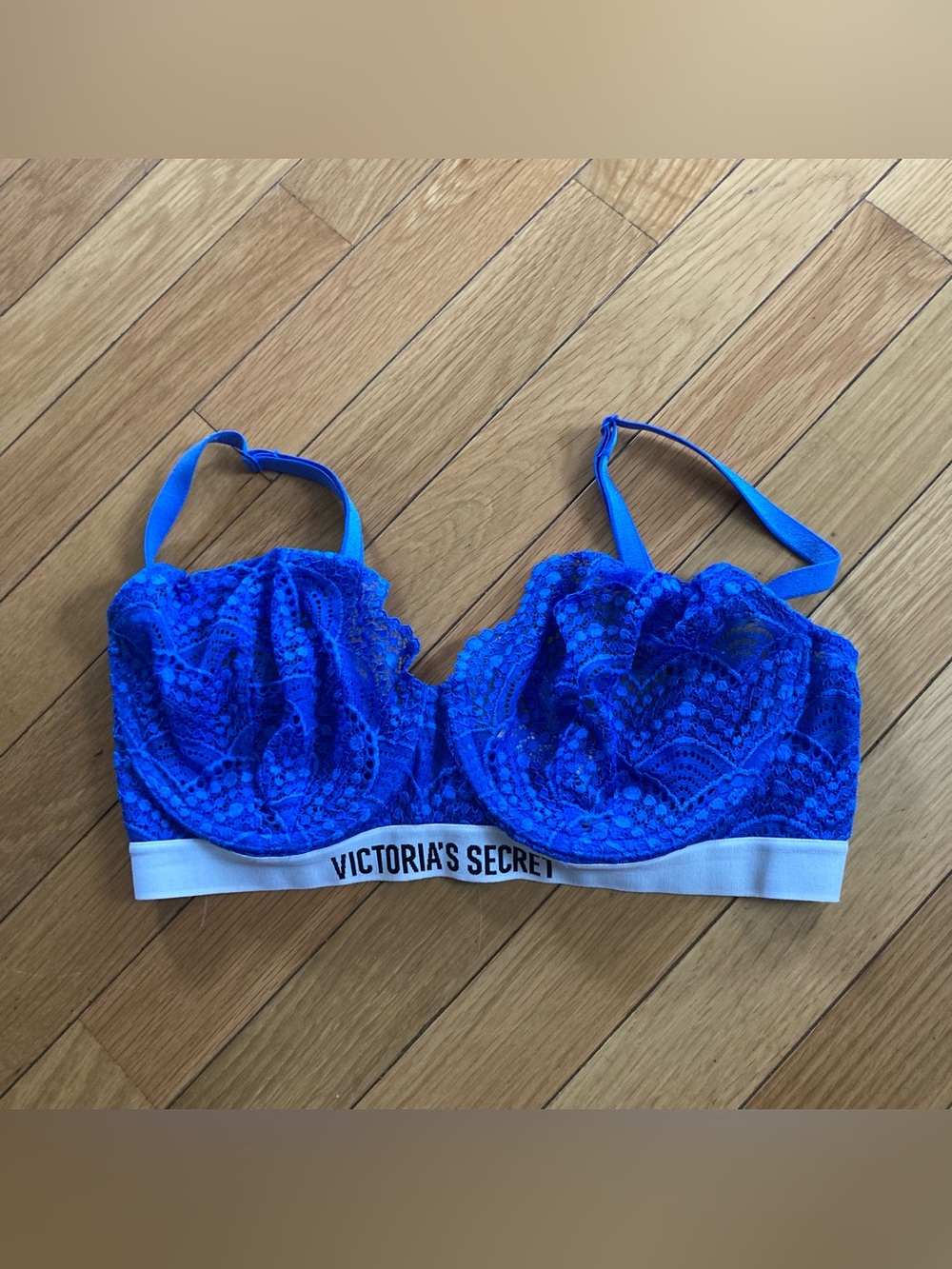 Victoria’s Secret Cobalt Blue Lace Lined Demi Bra Logo Band 34D